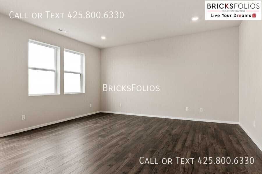 1217 Sw Pendleton Way #A - Photo 2 of 32