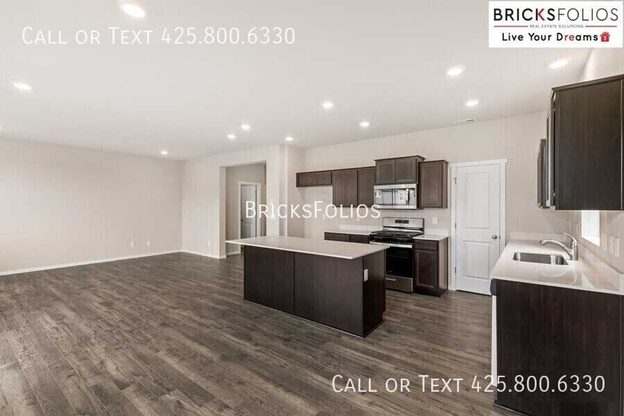 1217 Sw Pendleton Way #A - Photo 4 of 32