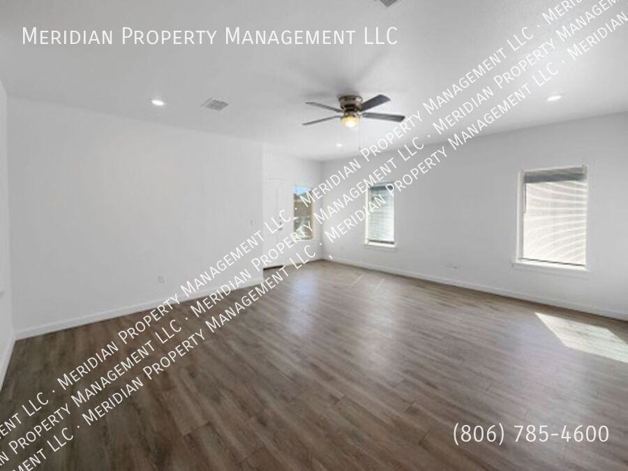 5606 Lehigh St - Photo 4 of 27