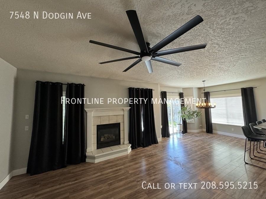 7548 N Dodgin Ave - Photo 3 of 20