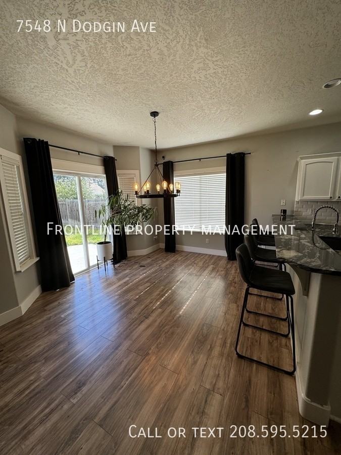7548 N Dodgin Ave - Photo 5 of 20