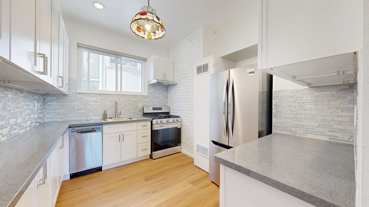 105 Webster St #1 - Photo 2 of 17