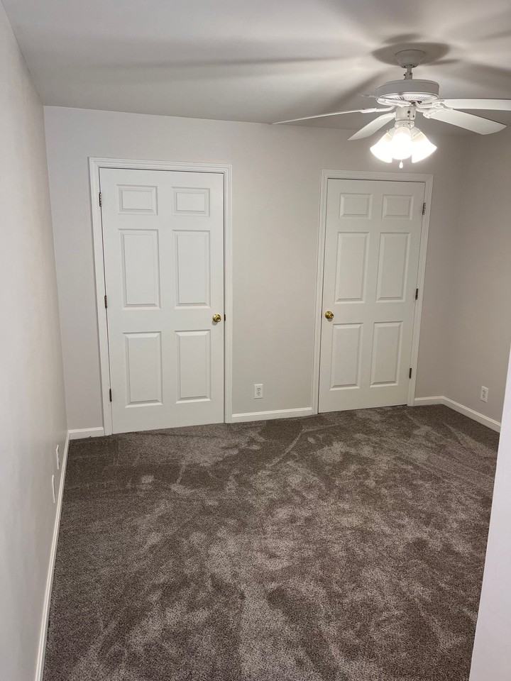 943 Baxter Ave #106 - Photo 4 of 15