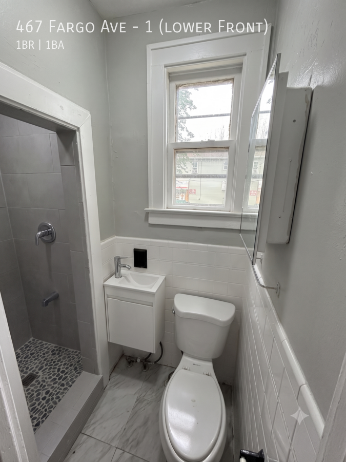 467 Fargo Ave - Photo 6 of 7