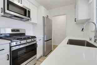 6633 Crenshaw Blvd #08 - Photo 1 of 1