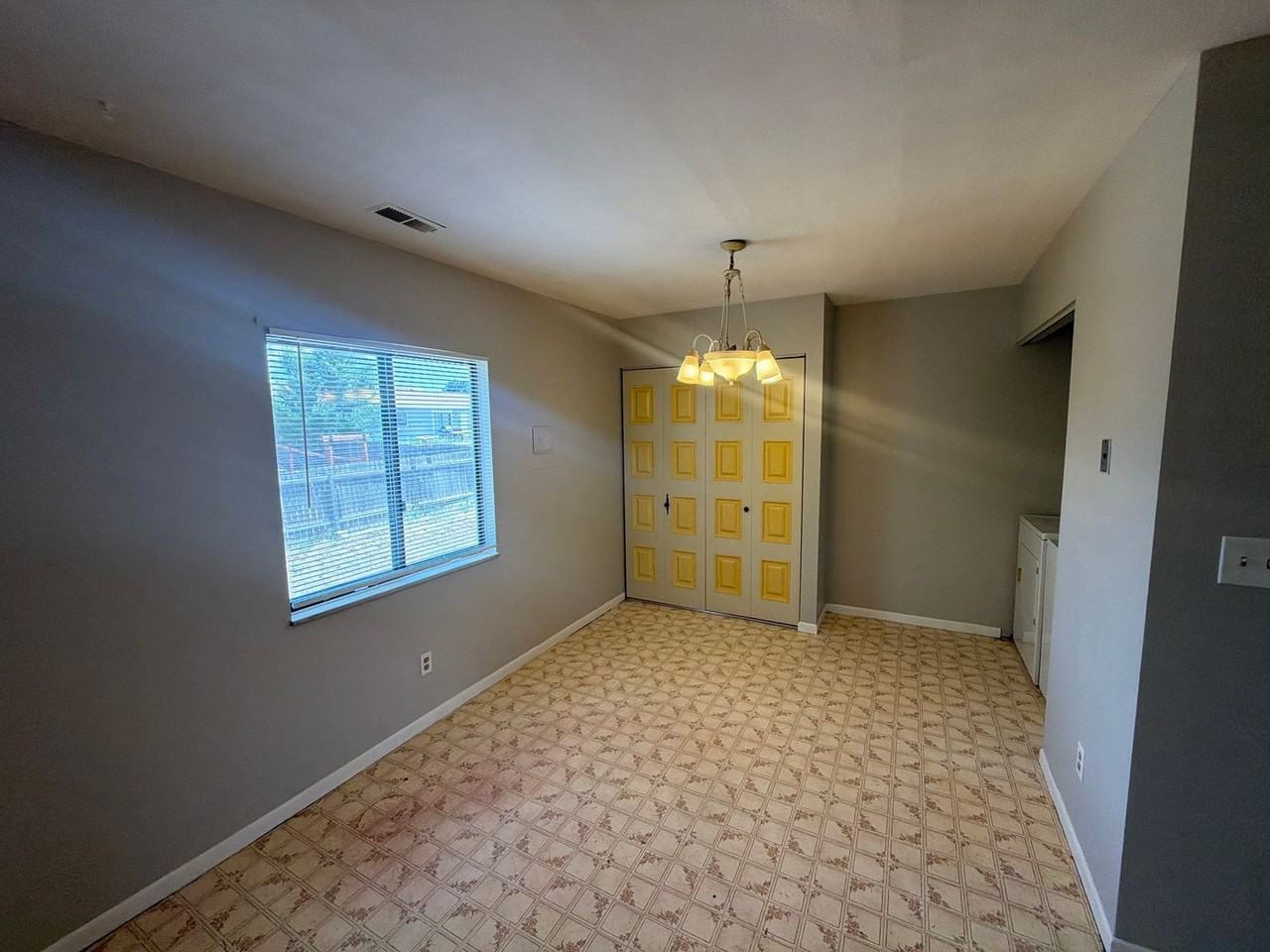 4471 E Pikes Peak Ave #4471 - Photo 5 of 19