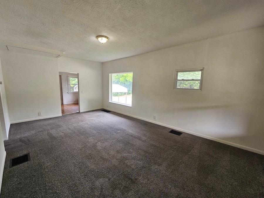 79 Home St - Photo 2 of 19