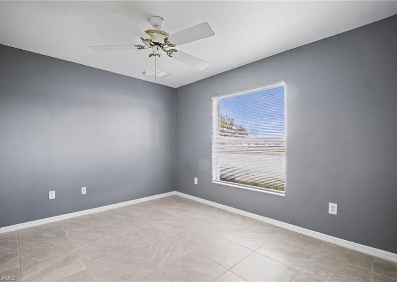 4438 28th St Sw #1 - Photo 5 of 10