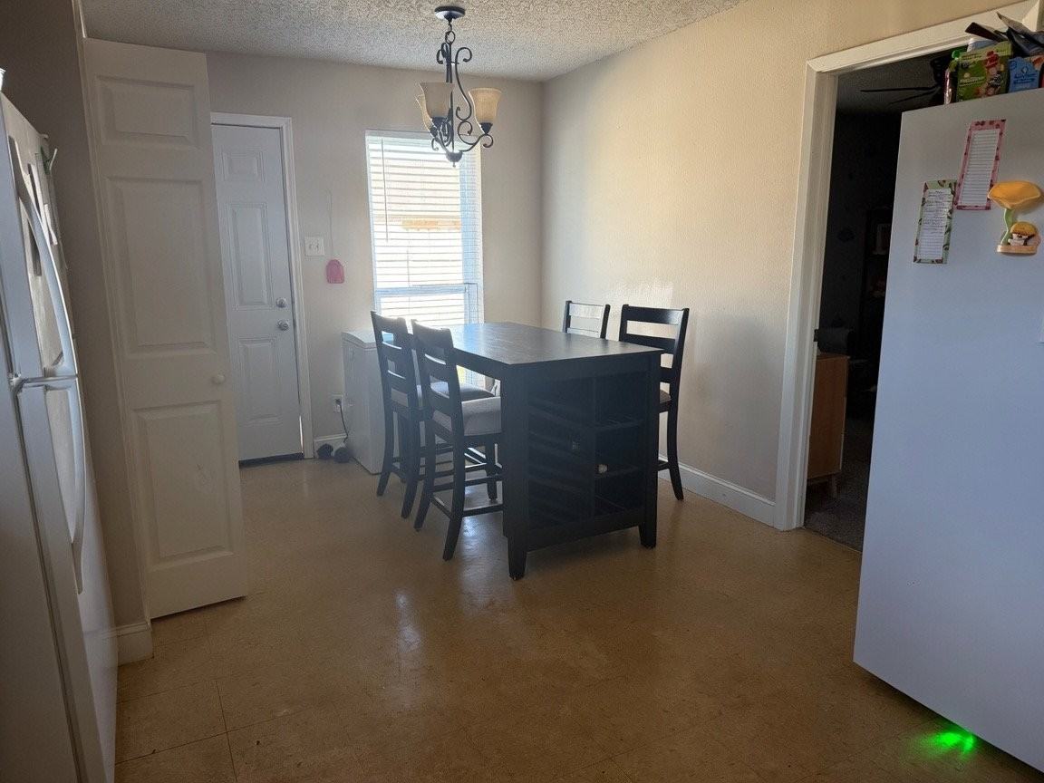 725 Chaparral Cir #725 - Photo 2 of 7