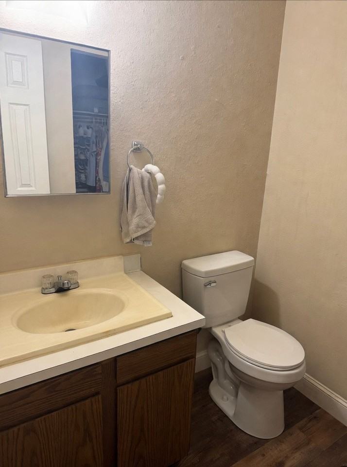 725 Chaparral Cir #725 - Photo 4 of 7