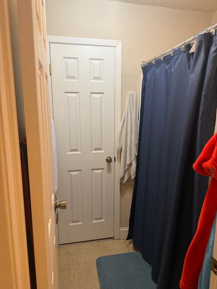 725 Chaparral Cir #725 - Photo 5 of 7