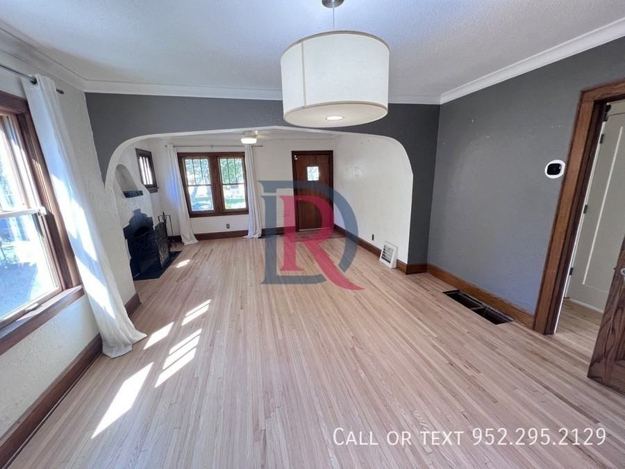 4227 5th Ave S - Photo 5 of 35