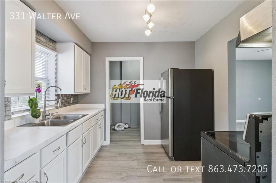 331 Walter Ave - Photo 7 of 14