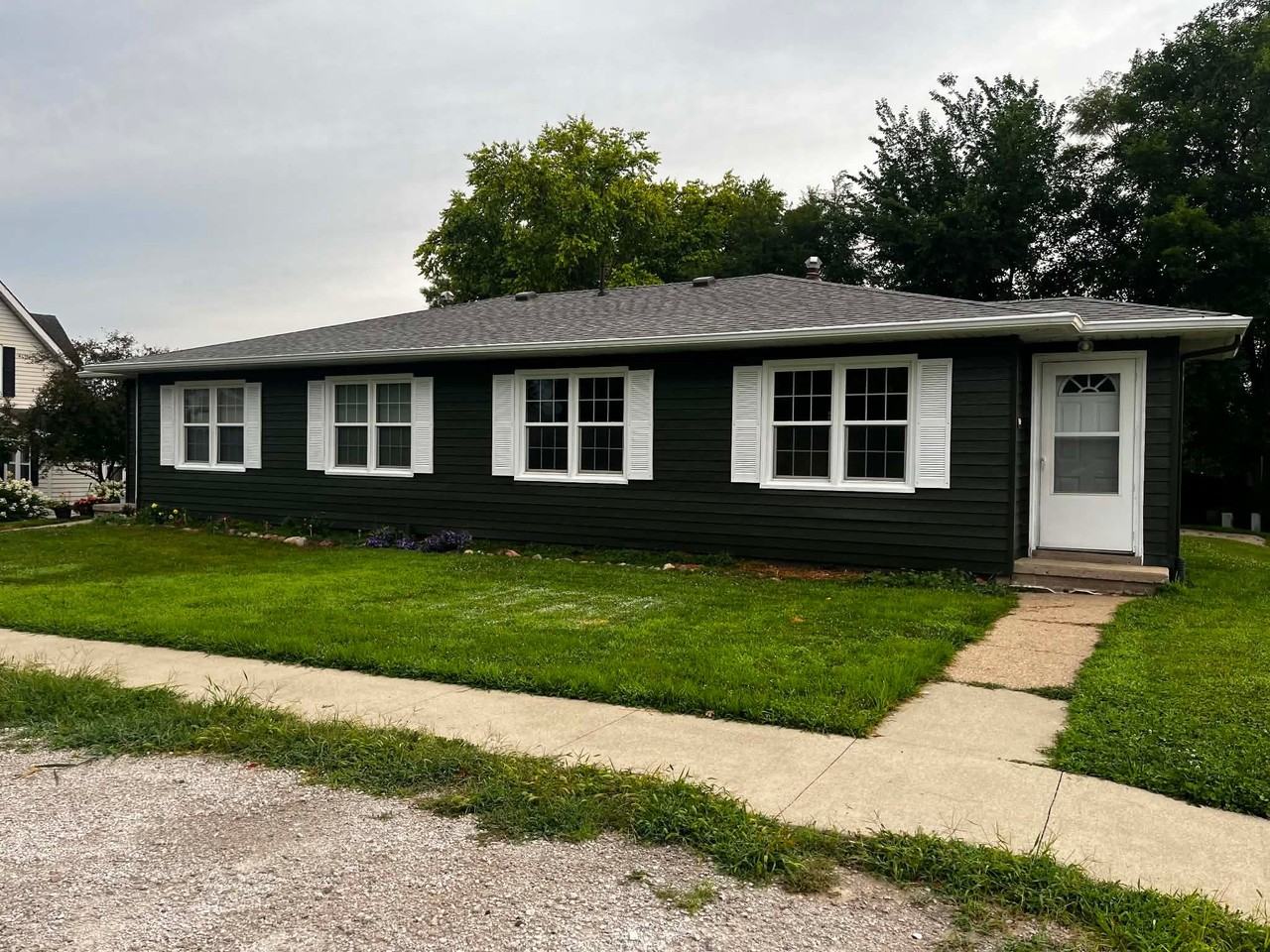 209 E Jackson St - Photo 7 of 7