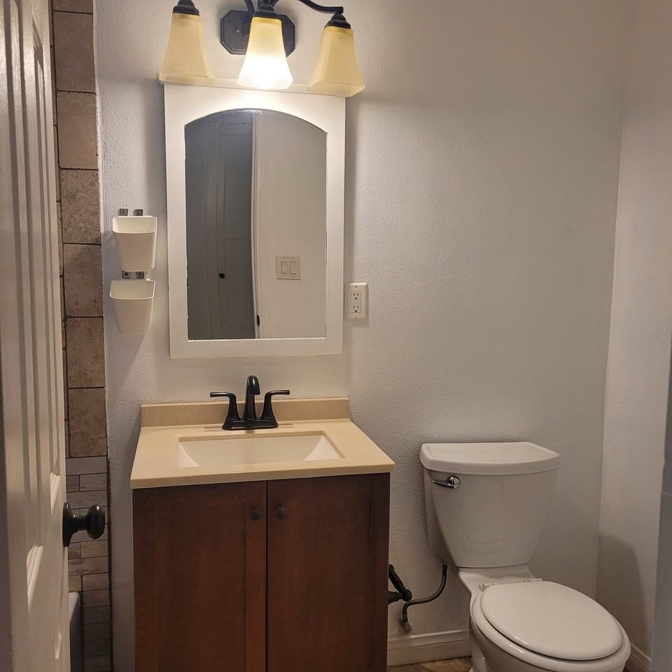 639 Calle Tulipan - Photo 7 of 12