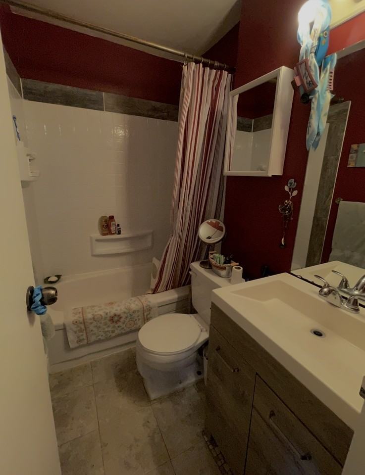 24 Albany Avenue #6 - Photo 4 of 10