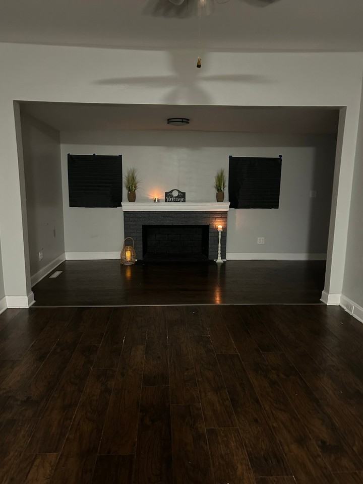839 Becker St - Photo 2 of 10