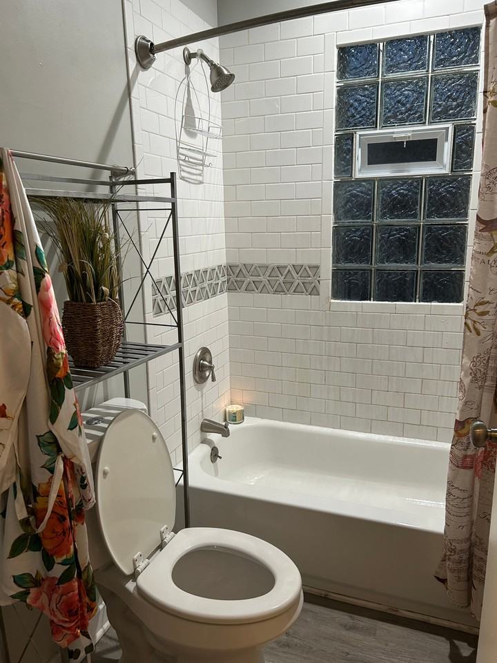839 Becker St - Photo 6 of 10
