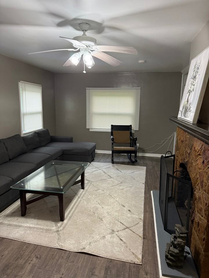 144 Spring Grove Rd - Photo 4 of 10