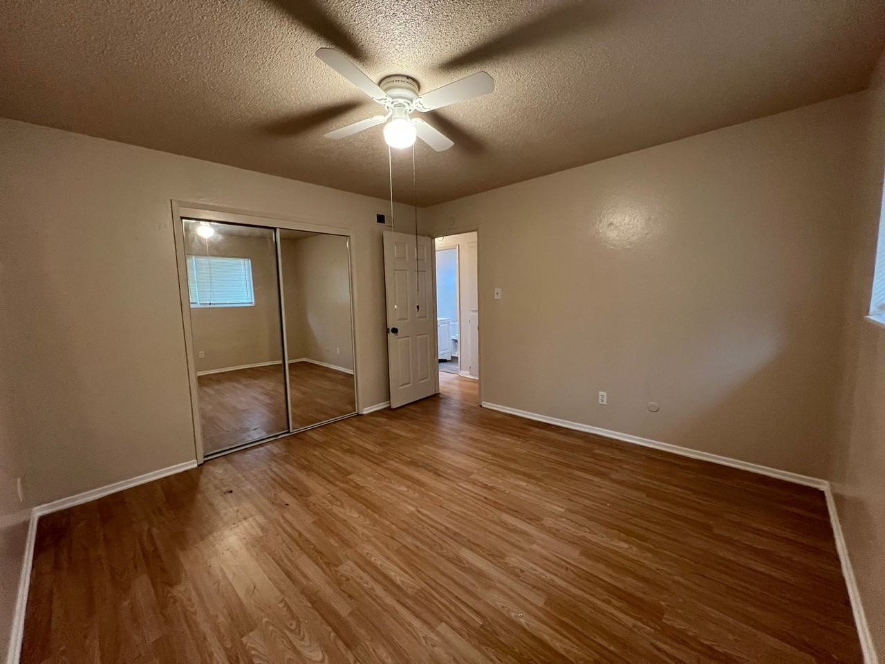 3371 Lerwick Rd - Photo 5 of 9