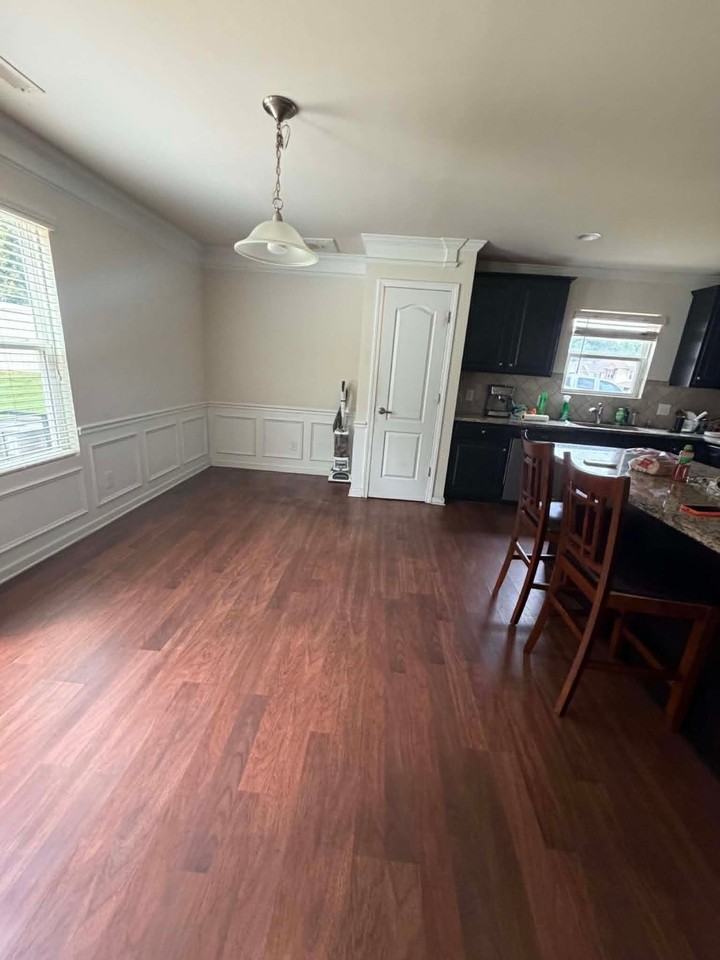 1001 Sweetgum St - Photo 4 of 7