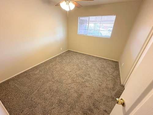3890 W Ocotillo Rd - Photo 6 of 7