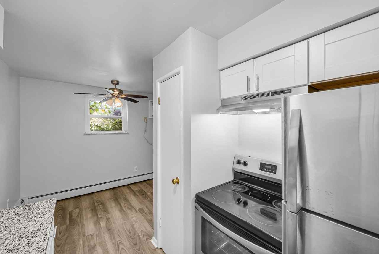 930 Snider Rd #203 - Photo 6 of 16
