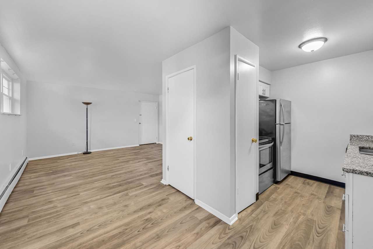 930 Snider Rd #203 - Photo 7 of 16