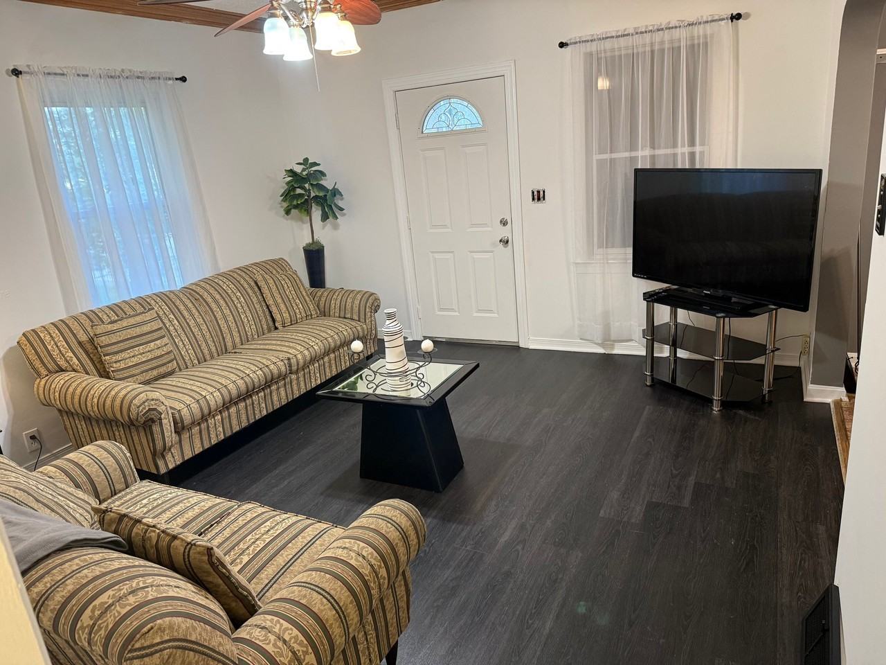 9 3rd Ave - Photo 3 of 27