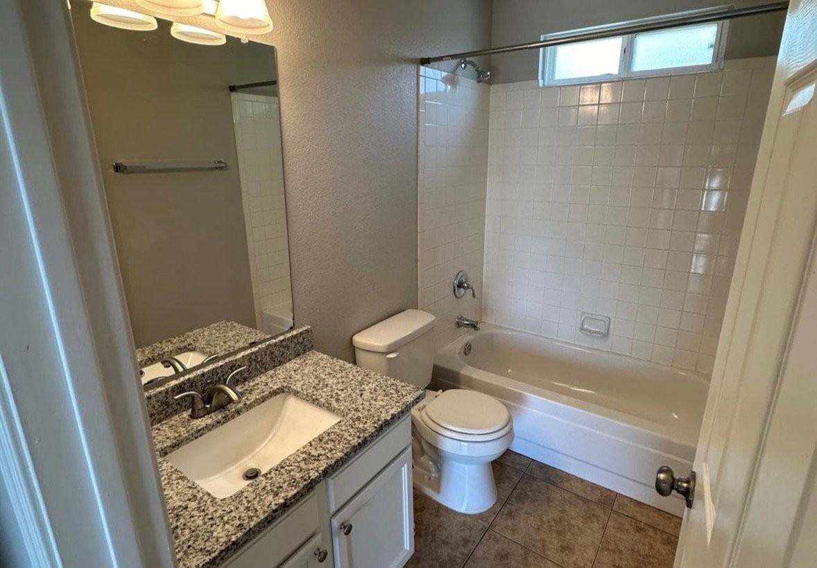 176 N 166th Ln - Photo 2 of 10