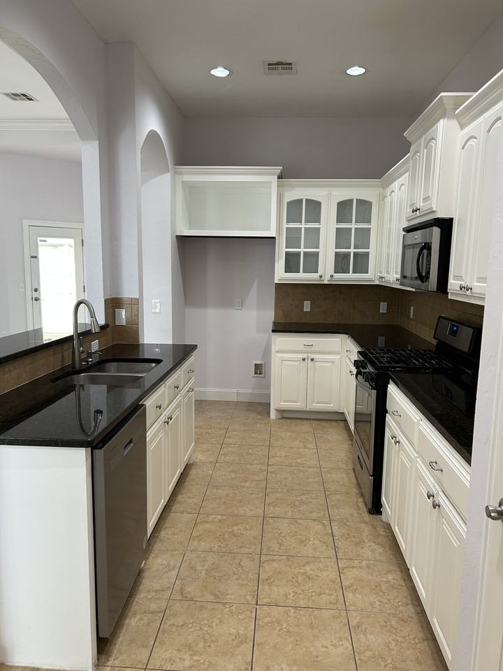 19449 Northpark Ct #1 - Photo 6 of 21