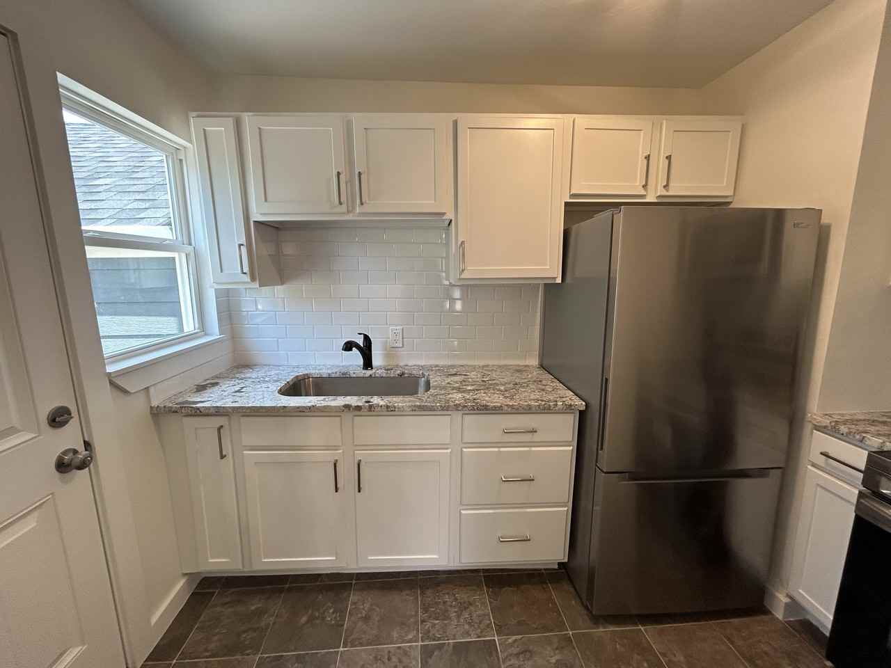 7001 Nw 58th St #1 - Photo 4 of 12