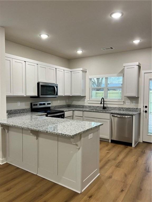 550 Cosmos Street - Photo 2 of 16