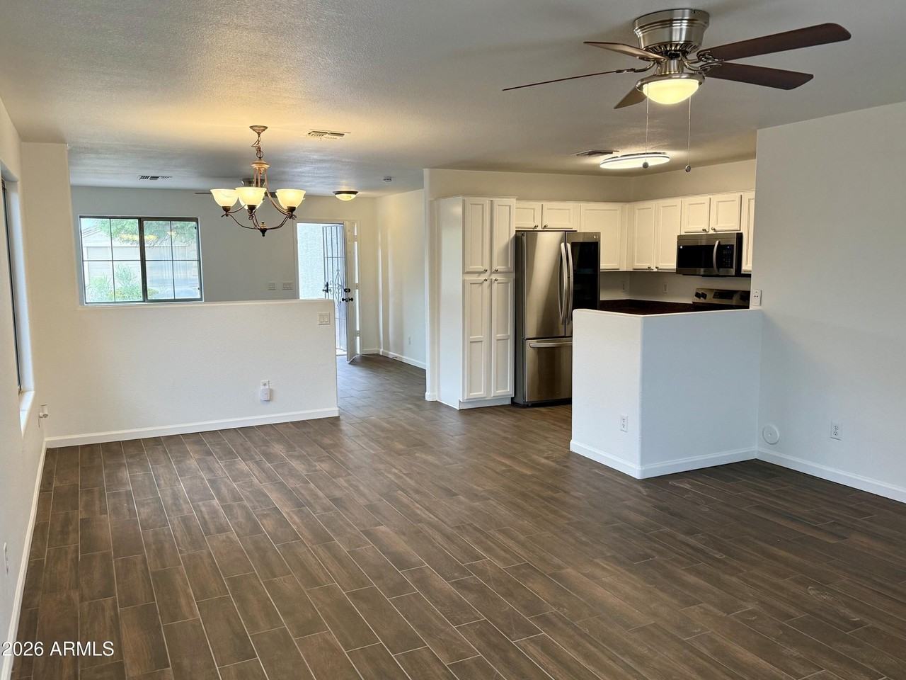 17517 W Ventura St - Photo 4 of 14