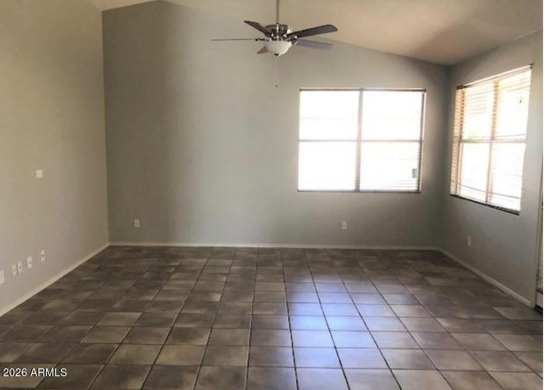 150 S Cobblestone Dr - Photo 5 of 10