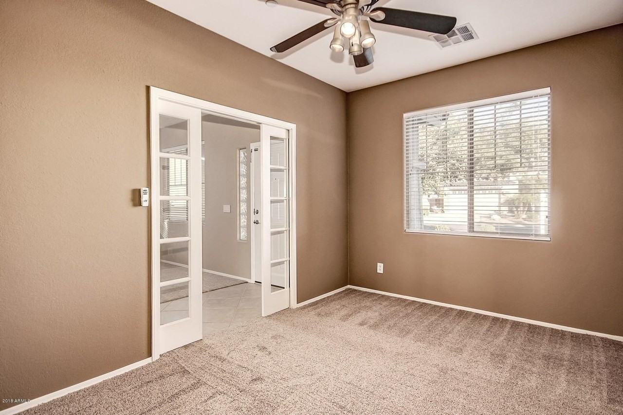 13505 W Catalina Dr - Photo 7 of 19