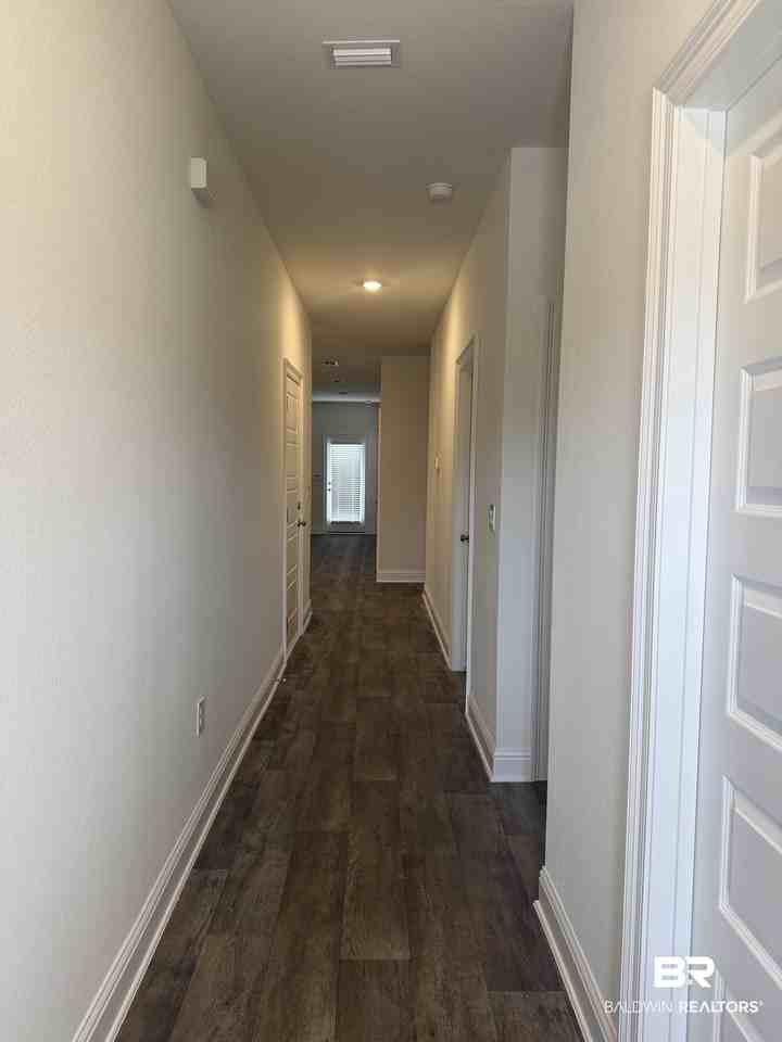 13824 Shea Cir - Photo 2 of 19