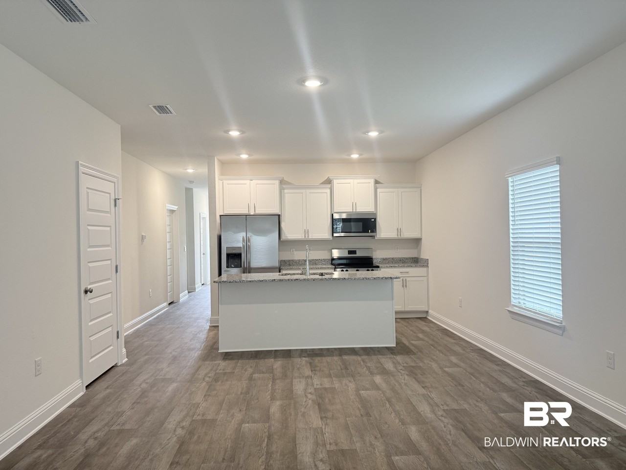 13824 Shea Cir - Photo 3 of 19