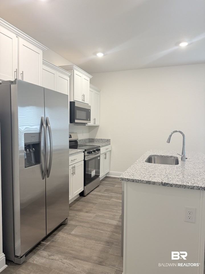 13824 Shea Cir - Photo 5 of 19