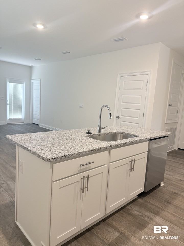 13824 Shea Cir - Photo 6 of 19