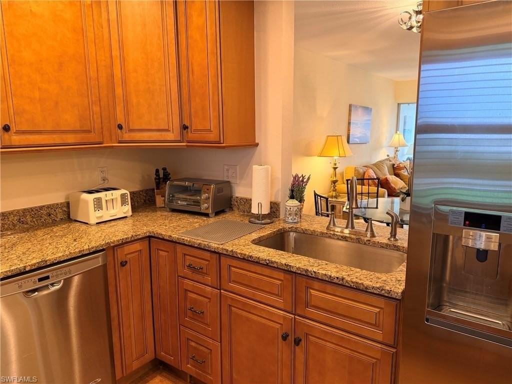 1700 Pine Valley Dr Apt 314 - Photo 4 of 41