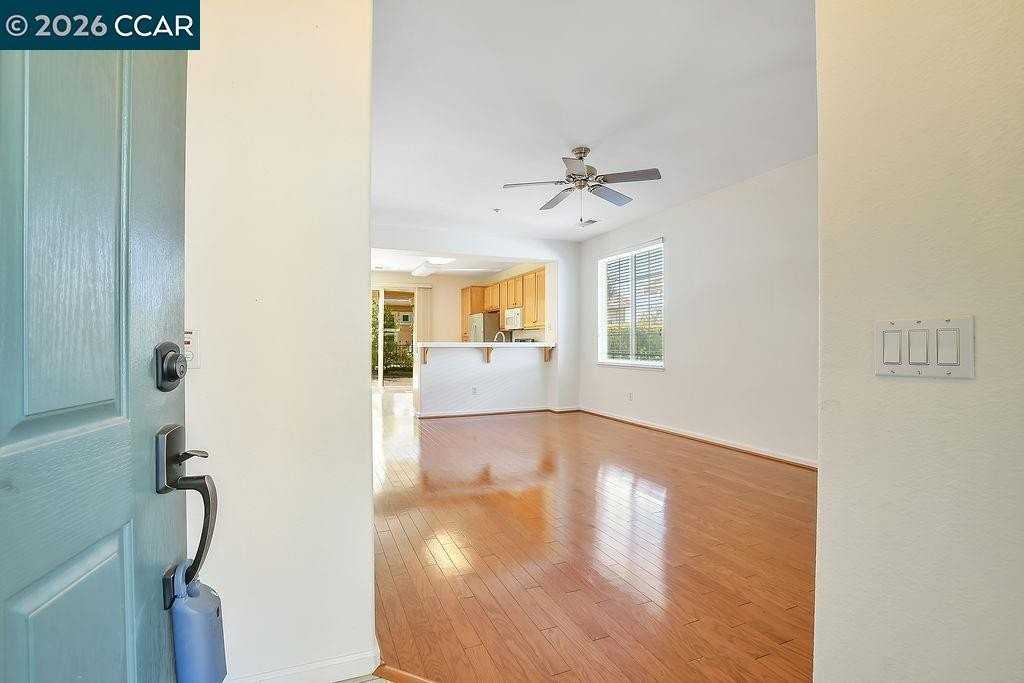 567 Quindell Way - Photo 5 of 23