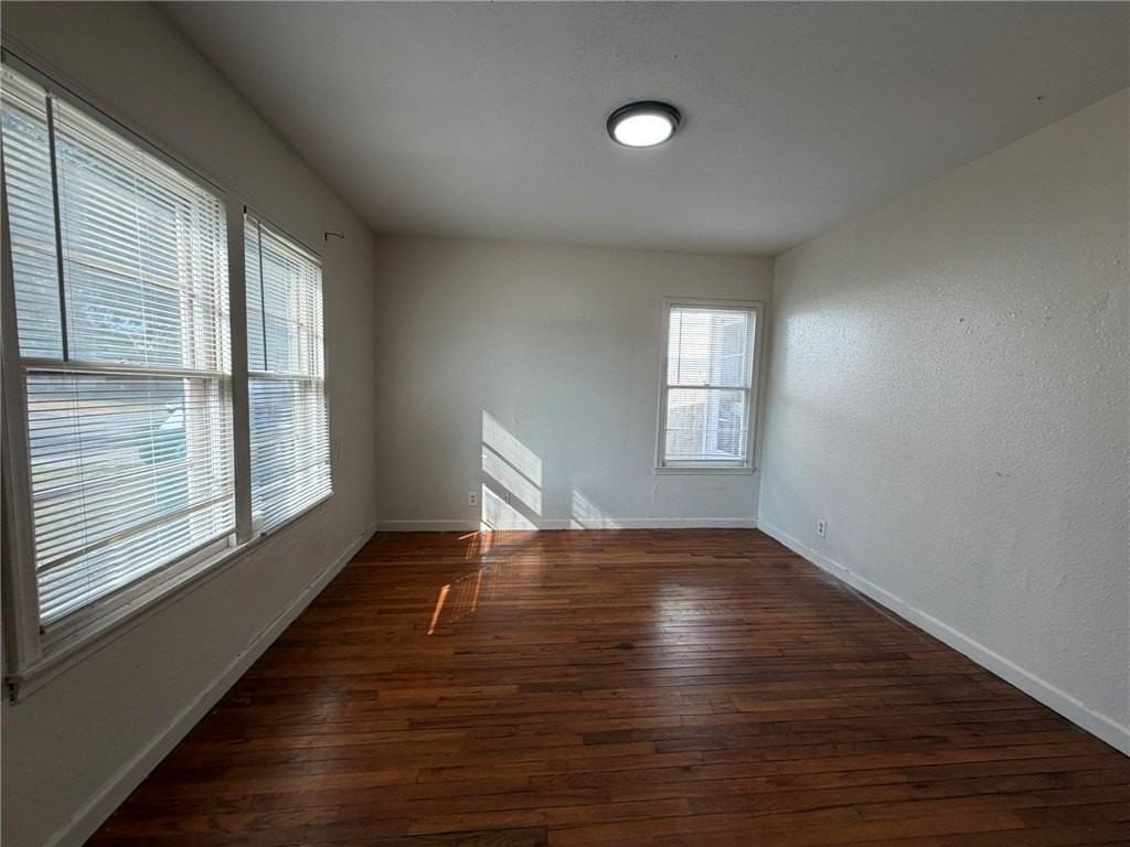 1545 Lea Ln - Photo 6 of 16
