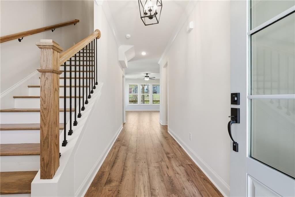 120 Poplar St - Photo 4 of 32
