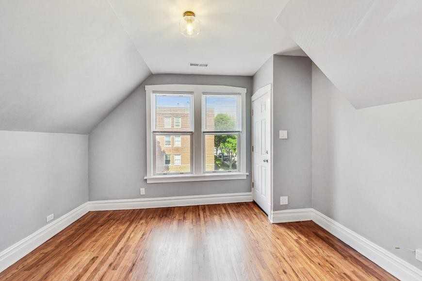 4057 N Whipple St - Photo 7 of 10