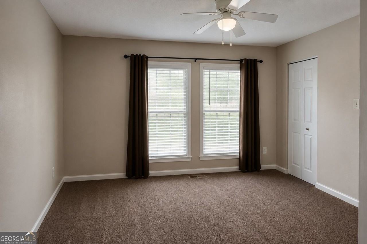 3168 Nectarine Cir - Photo 7 of 9