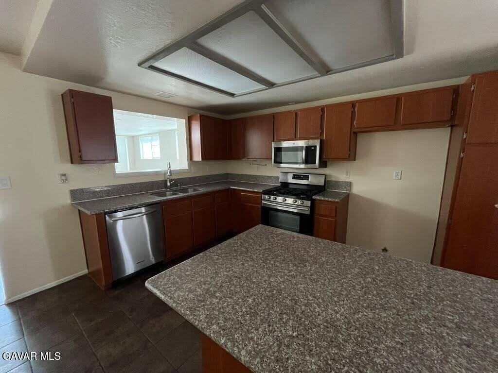 43770 Santa Rosa Cir - Photo 5 of 24