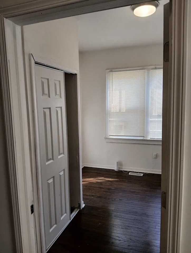 373 S Hamilton St - Photo 7 of 12