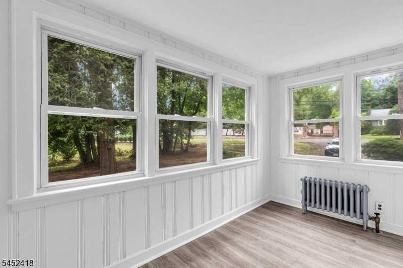 106 Mountain Ave - Photo 7 of 44