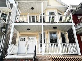 featured image of 126 Wade St #1